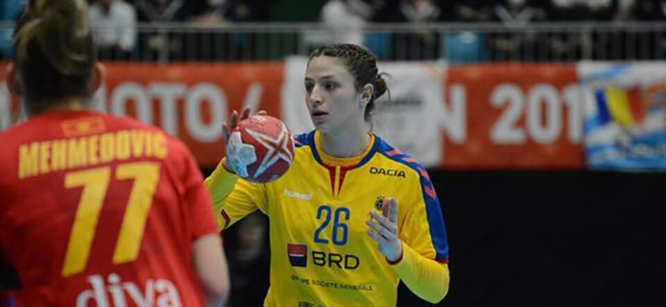 Anca Polocoșer este o prezență constantă la naționala de handbal feminin