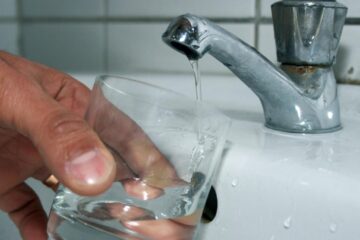 Furnizarea apei potabile va fi sistată joi pe mai multe străzi din Suceava, Șcheia și Ipotești