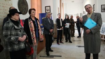 Expoziția de pictură „Capricii” a profesorului Ioan Bența