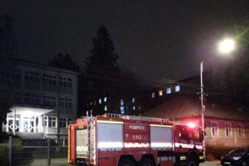 Pompierii suceveni au intervenit în această seară la un „început de incendiu” care a avut loc într-o cameră a căminului studențesc
