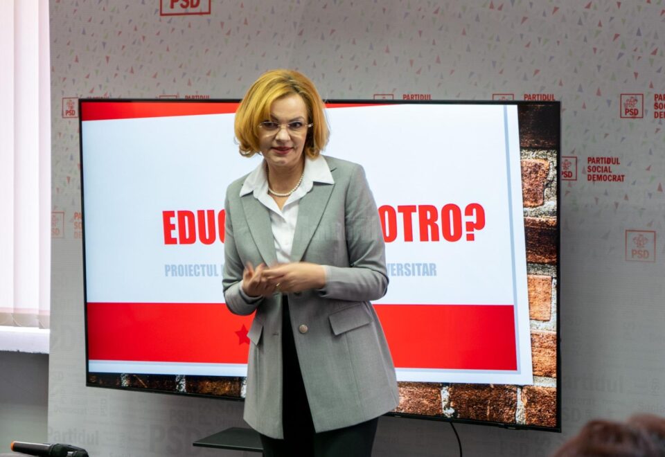 Mirela Adomnicăi va depune în Parlament peste 50 de pagini de amendamente pentru modificarea Legilor Educației Mirela Adomnicăi va depune în Parlament peste 50 de pagini de amendamente pentru modificarea Legilor Educației