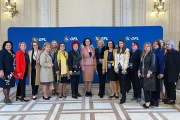 O delegație a femeilor liberale din județul Suceava a participat la alegerea noului președinte al organizației naționale a femeilor din PNL