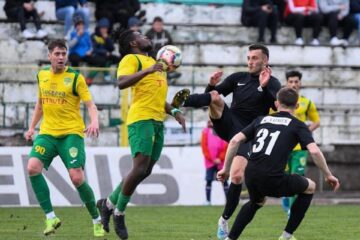 Foresta și Ceahlăul au remizat pe Areni după un meci de luptă. Foto Fotograful Sportiv