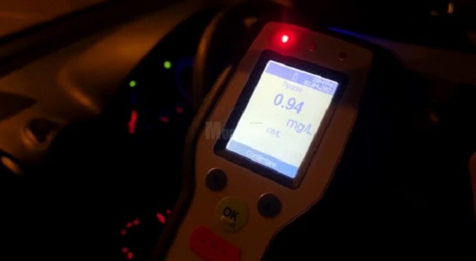 Un șofer care a băut ”două beri” a picat testul de alcoolemie în centrul Sucevei