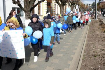 Marșul de Conștientizare a Autismului, la Fălticeni