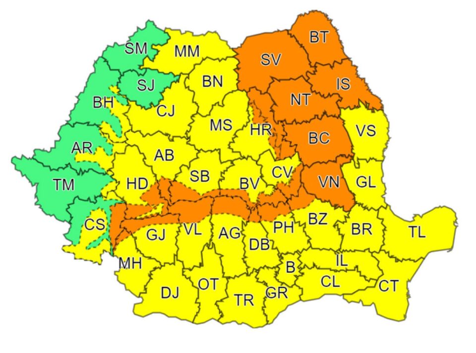 Cod portocaliu de ninsori abundente, viscol și strat consistent de zăpadă