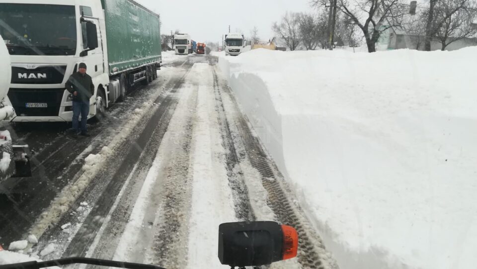 Coadă de tiruri