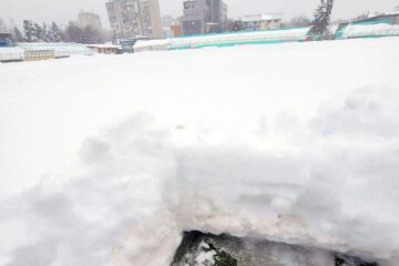 Stadionul Areni este acoperit cu strat gros de zapadă