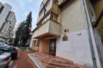 Un ofițer de poliție și un fost șef de post, trimiși în judecată de DNA Suceava