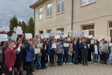 Concurs de matematică pentru elevii din mediul rural, la Pârteștii de Jos