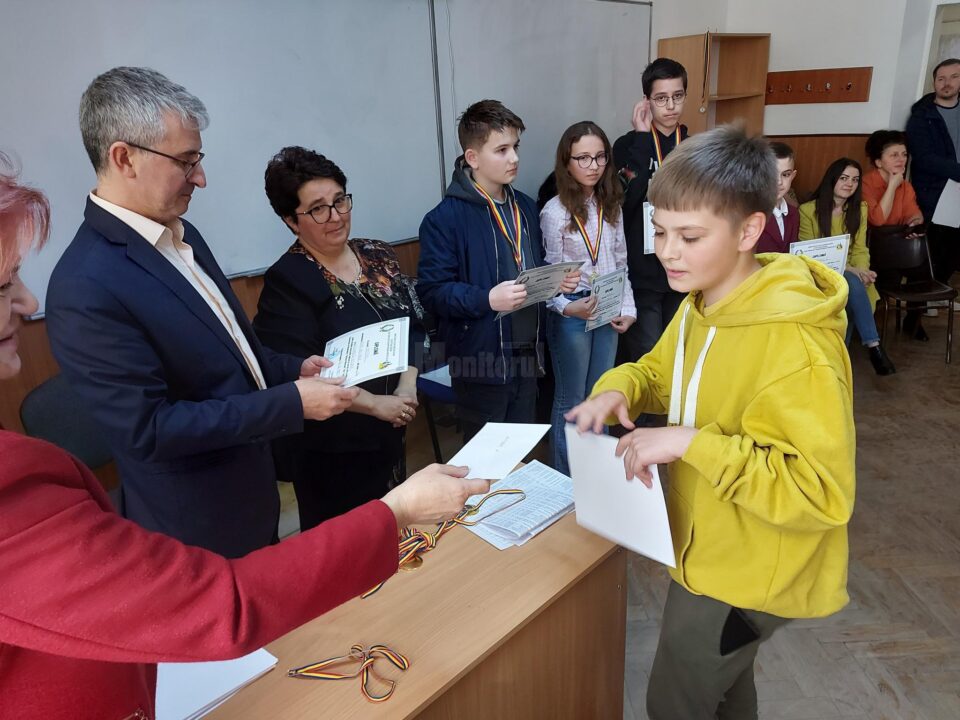 Concurs de matematică pentru elevii din mediul rural, la Pârteștii de Jos