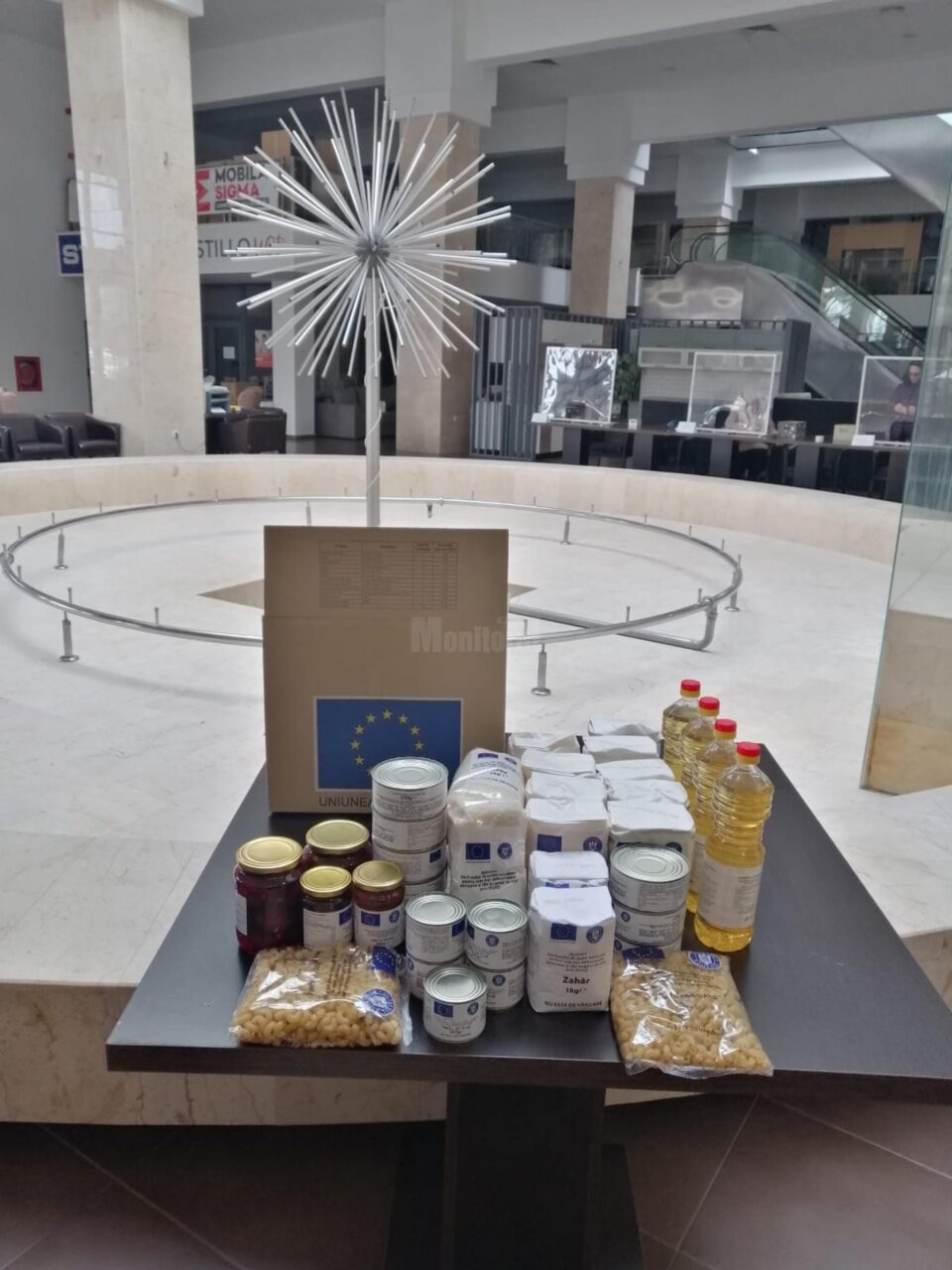 944 cutii cu produse alimentare de la Ue au fost distribuite în Suceava înainte de Paște