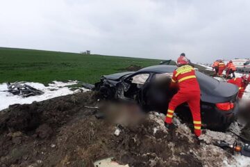 Șofer în vârstă de 19 ani mort și prietenii răniți după un accident cu un BMW pe șoseaua de centură a Sucevei