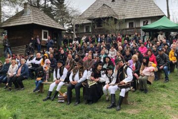 La Muzeul Satului Bucovinean, la spectacol