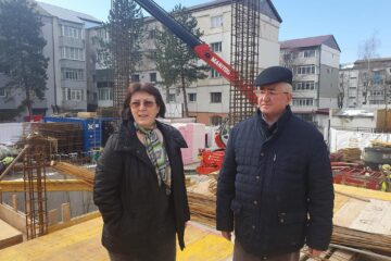 Lungu pe șantier