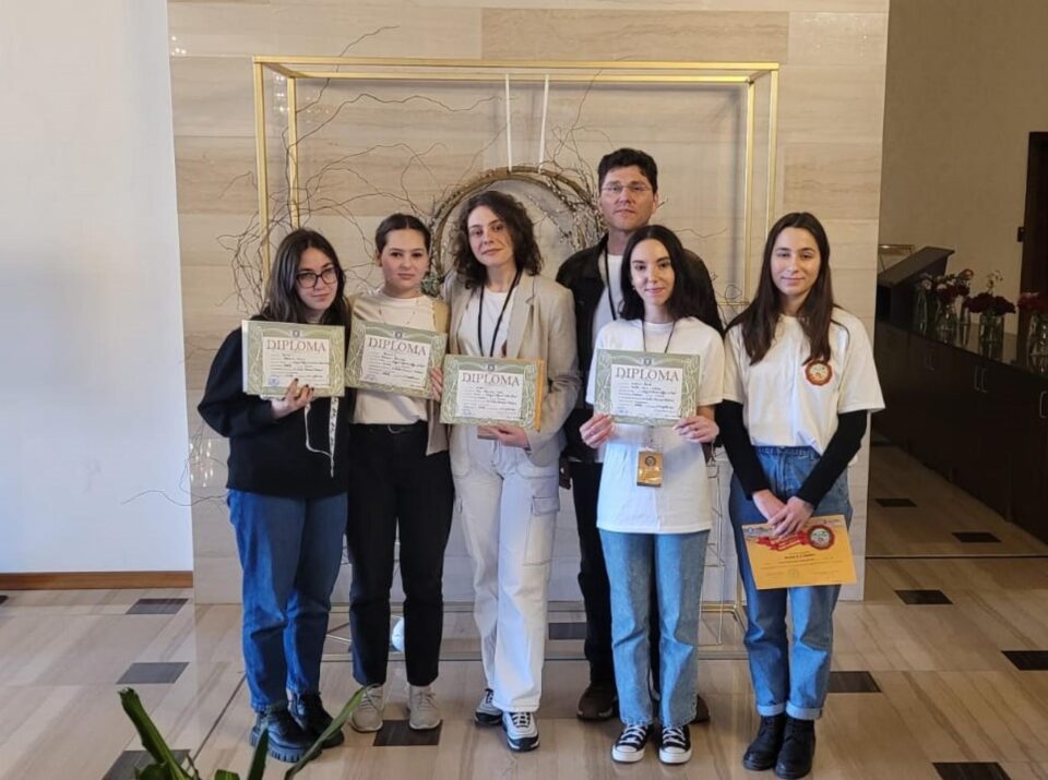 Elevii premiați la Olimpiada de germană