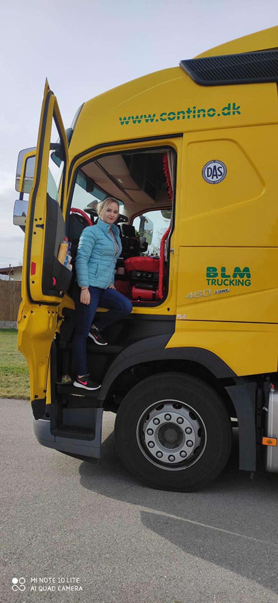 Roxana are 25 de ani și este șofer de tir