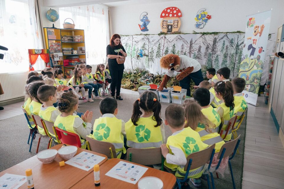 Tedi și prietenii naturii la grădinițele din Vatra Dornei și Dorna Candrenilor