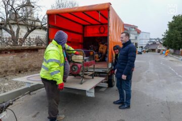 Pe străzile Ștefăniță Vodă și Luca Arbore, din zona centrală a Sucevei, au început lucrările de reabilitare și modernizare