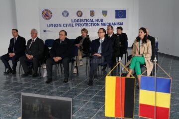 Ambasadorul Germaniei s-a întâlnit cu autoritățile sucevene la hub umanitar de lângă aeroport