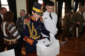 Colegiul Militar a împărțit peste 500 de pachete veteranilor de război din șase județe