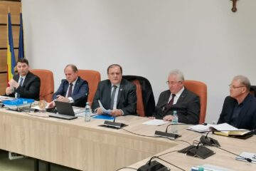 Președintele Consiliul Județean Suceava, Gheorghe Flutur, s-a întâlnit vineri cu potențialii membri fondatori ai „Organizației de Management al Destinației Bucovina” (OMD)