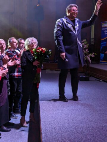 Fuego, primit cu flori și aplauze la Suceava, unde a susținut concertul „Strânge-mă-n brațe!”