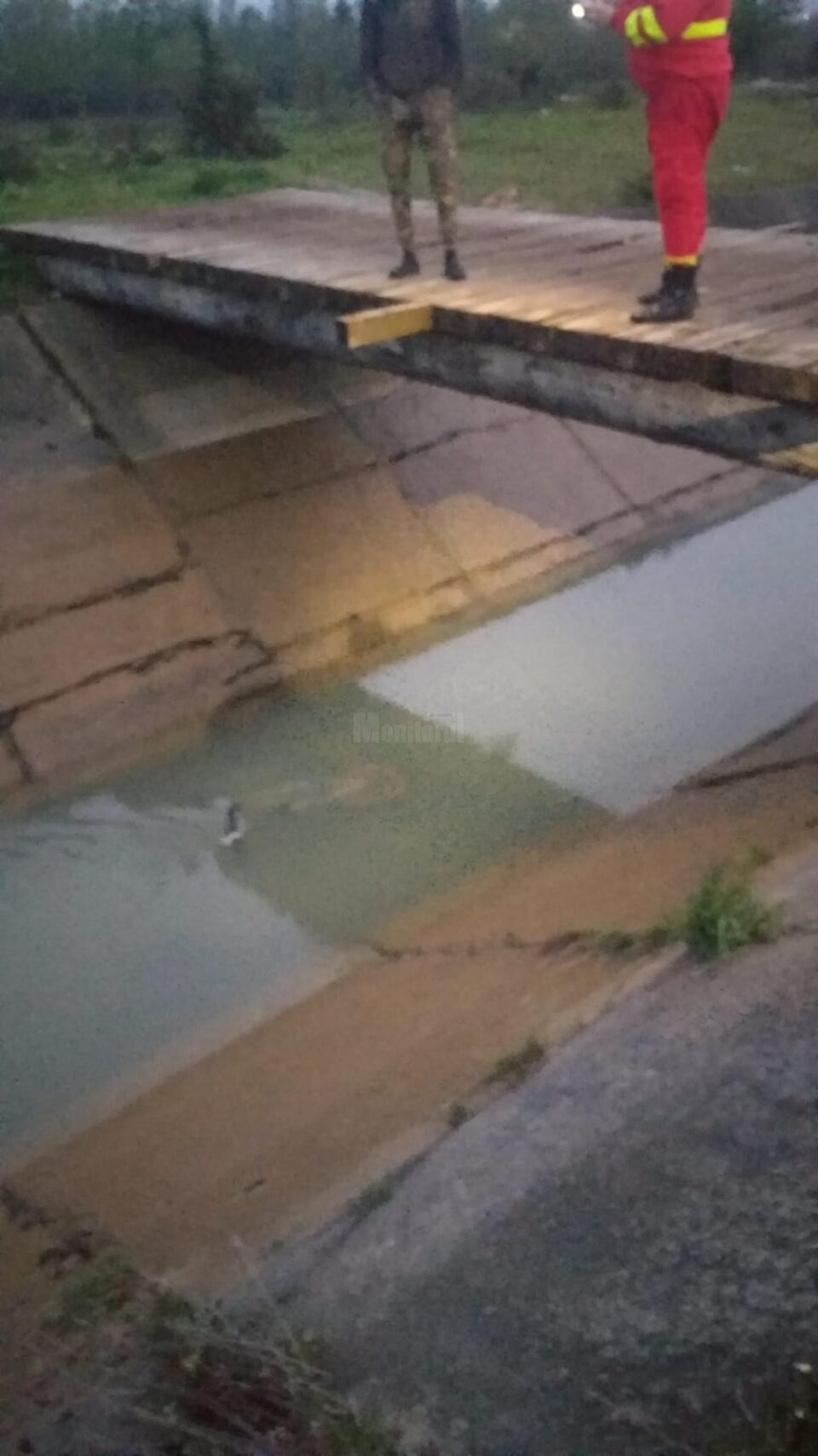 Canalul cu apă situat de-a lungul râului Suceava, pe raza comunei Bilca