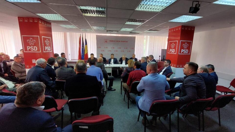 Intalnire a conducerii PSD cu primarii și parlamentarii social-democrati din Suceava