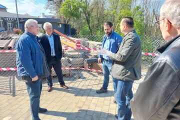 Prefectul Alexandru Moldovan spune că la sfârșitul săptămânii viitoare va fi definitivată expertiza tehnică în vederea stabilirii soluțiilor de consolidare a versantului