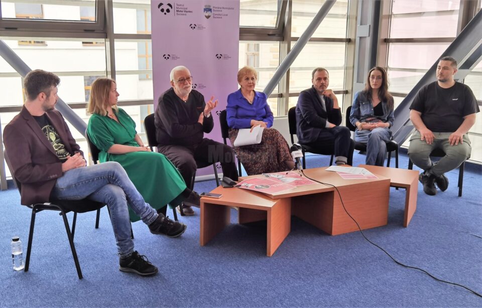 Echipa TMMVS alături de actorul Emil Coșeru și regizorul Slava Sambriș, în prezentarea spectacolului Livada, după AP Cehov 5