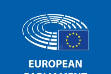 Opt membri ai Parlamentului European vin la Suceava pentru a se informa despre exploatările forestiere ilegale și gestionarea populației de urși