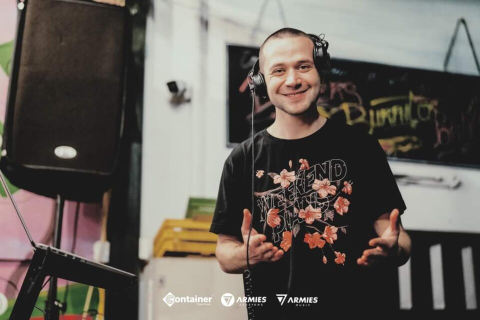 DJ AUDAKS – Muzică bună, pentru petreceri până în zori