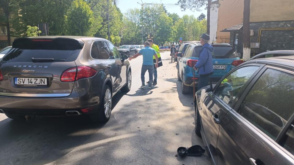 Accidentul a avut loc la intrarea pe strada Mitropoliei din municipiul Suceava