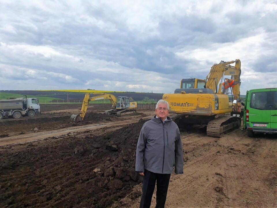 Primarul Sucevei, Ion Lungu, a anunțat că a fost dat ordinul de începere a lucrărilor la Sala Polivalentă Suceava - cea mai mare investiție în infrastructura sportivă a municipiului