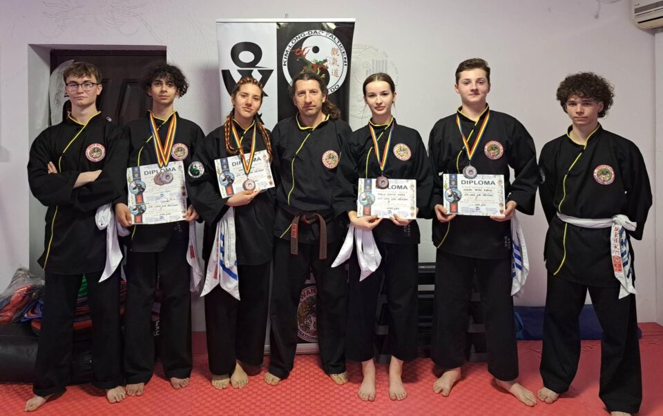 Patru fălticeneni au obținut medalii la Campionatul Național de Qwan Qi Do