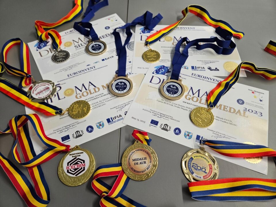 Medalii pentru reprezentantii USV la expozitia de inventica