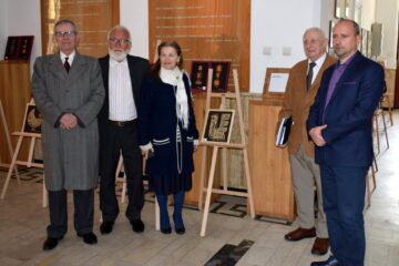 Artistul plastic Radu Bercea a vernisat la Fălticeni expoziția „Altfel”