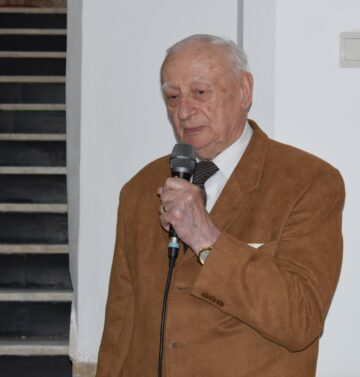 Artistul plastic Radu Bercea a vernisat la Fălticeni expoziția „Altfel”
