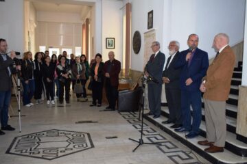 Artistul plastic Radu Bercea a vernisat la Fălticeni expoziția „Altfel”
