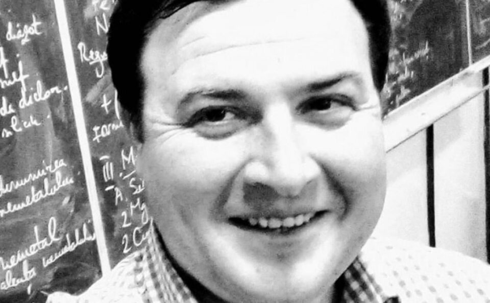 Profesorul Florin Viu - multiplu premiant al concursului de resurse educaționale digitale #Digitaliada