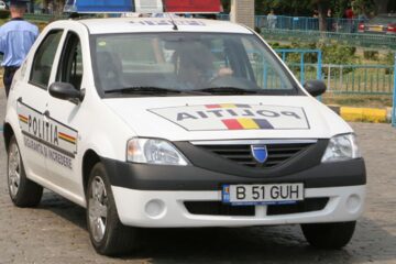 O femeie a căzut de la etajul II al unui bloc în timpul unui scandal cu soțul