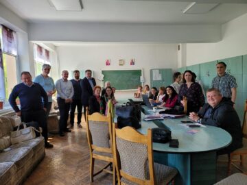 În prima zi de grevă, angajații din școli au stat în cancelarie