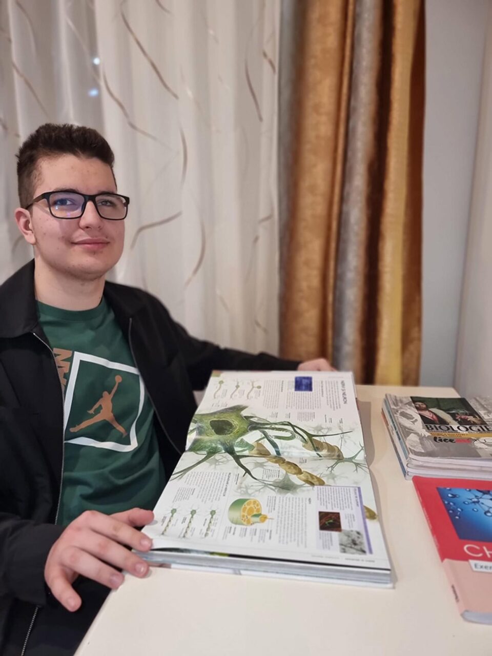 Teodor Cârloanță, de la Colegiul Național „Dragoș Vodă” Câmpulung Moldovenesc