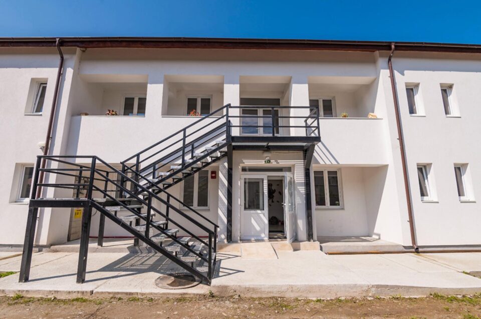 Grădinița cu Program Prelungit Broșteni