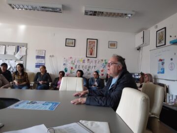 În prima zi de grevă, angajații din școli au stat în cancelarie