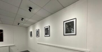 Un tânăr artist din Fălticeni, Andrei Donisă, și-a deschis o galerie de artă în Belgia