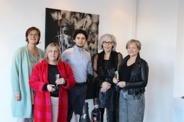 Un tânăr artist din Fălticeni, Andrei Donisă, și-a deschis o galerie de artă în Belgia