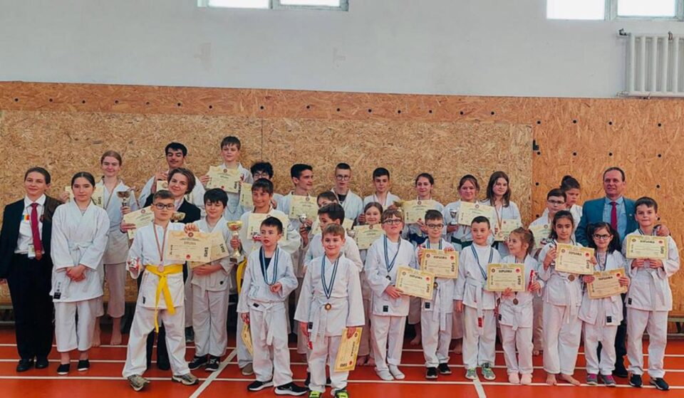 Toți copiii participanți la „Cupa Primăverii” au primit premii din partea organizatorilor