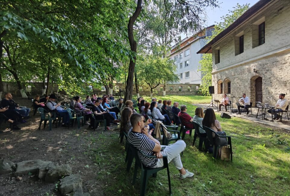 Concert Silvan Stâncel Trio, pe texte de Matei Vișniec, la Hanul Domnesc Suceava